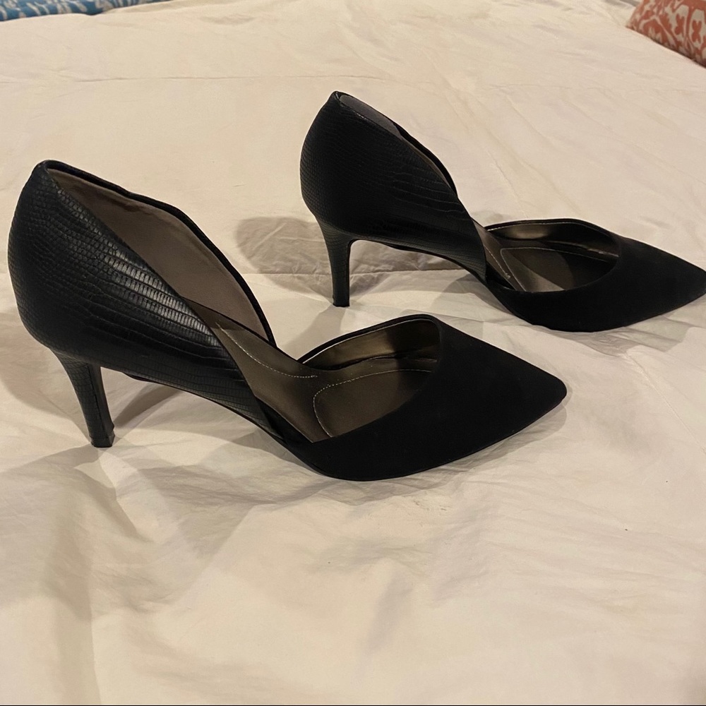 D’Orsay Grenow Pumps
